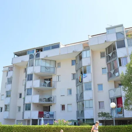 Climatise Avec Piscine, Proche Et Centre, Parking Prive - 4 Couchages - Fr-1-250-146